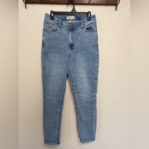 Abercrombie & Fitch The Super Skinny Ankle High Rise Curve Love jeans